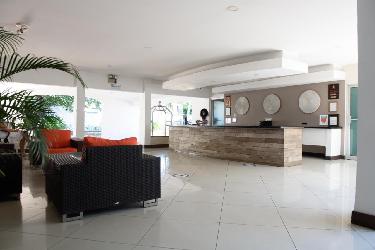 Puerto Azul Hotel بونتاريناس المظهر الخارجي الصورة