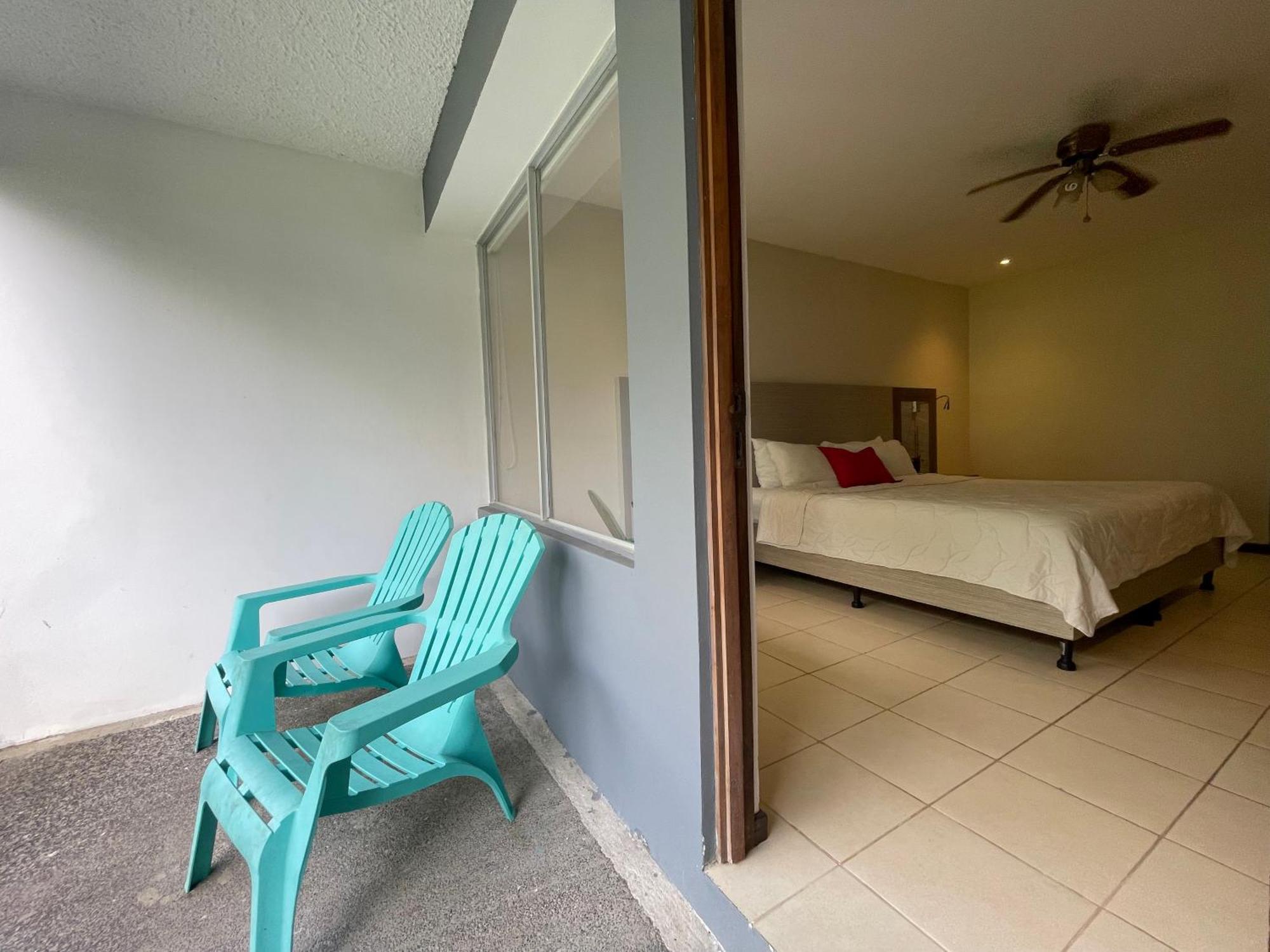 Puerto Azul Hotel بونتاريناس المظهر الخارجي الصورة