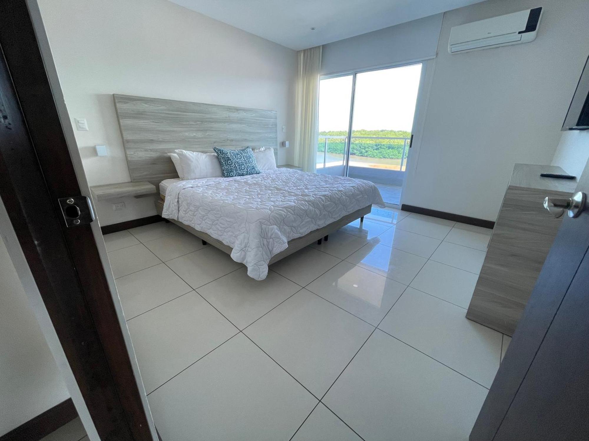 Puerto Azul Hotel بونتاريناس المظهر الخارجي الصورة